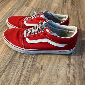 Mens Ward low top vans Sneaker red size 11.5 men